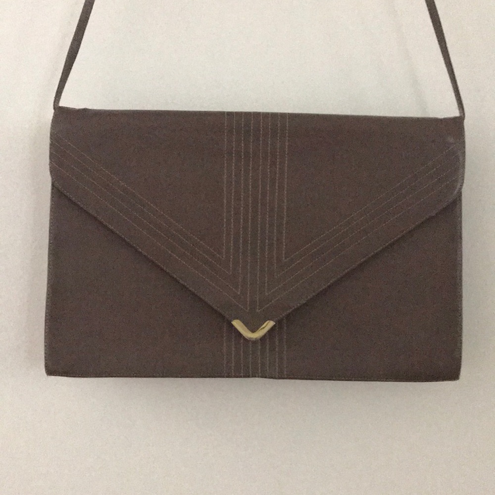 Vintage Lou Taylor purse. Can’t find ANYWHERE!!